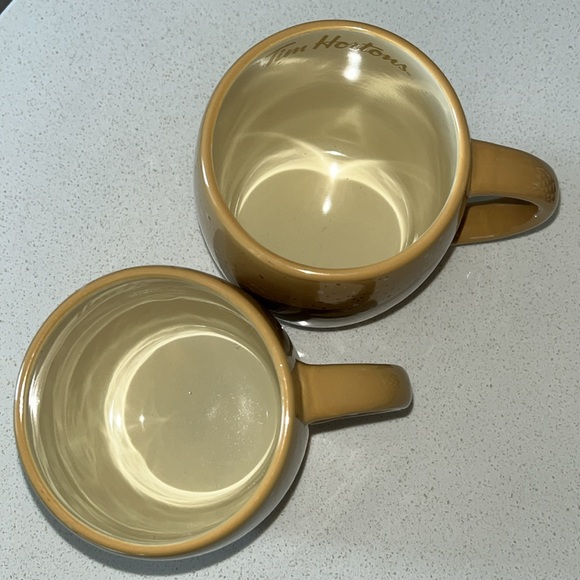 2 Tim Hortons Limited Edition 2016 Canadian Goose cups - Picture 11 of 11